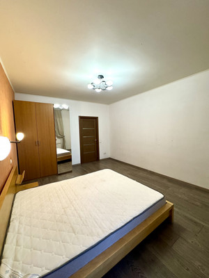 Продам двухкомнатную (2-комн.) квартиру, Ленинский пр-кт, 147к2, Санкт-Петербург г