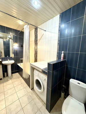 Продам двухкомнатную (2-комн.) квартиру, Ленинский пр-кт, 147к2, Санкт-Петербург г