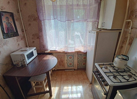 Продам двухкомнатную (2-комн.) квартиру, Южная ул, 27, Большое Руново п