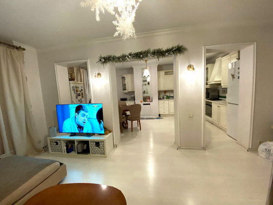 Продам многокомнатную квартиру, Культуры пр-кт, 25к4, Санкт-Петербург г