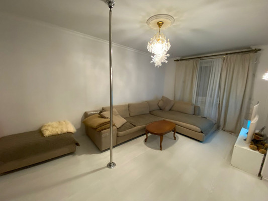 Продам многокомнатную квартиру, Культуры пр-кт, 25к4, Санкт-Петербург г