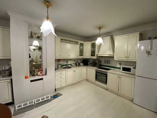 Продам многокомнатную квартиру, Культуры пр-кт, 25к4, Санкт-Петербург г