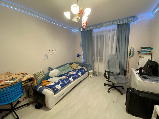 Продам многокомнатную квартиру, Культуры пр-кт, 25к4, Санкт-Петербург г