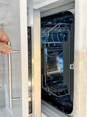 Продам однокомнатную (1-комн.) квартиру, М.И. Неделина ул, 3ка, Липецк г