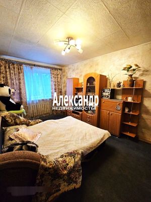 Продам однокомнатную (1-комн.) квартиру, Гагарина ул, 1, Кузнечное гп