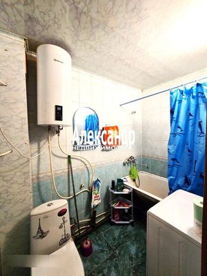 Продам однокомнатную (1-комн.) квартиру, Гагарина ул, 1, Кузнечное гп