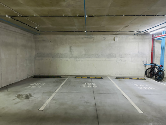 Сдам машиноместо 15 м2, Суздальское ш, 20к2, Санкт-Петербург г