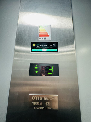 Сдам машиноместо 15 м2, Суздальское ш, 20к2, Санкт-Петербург г