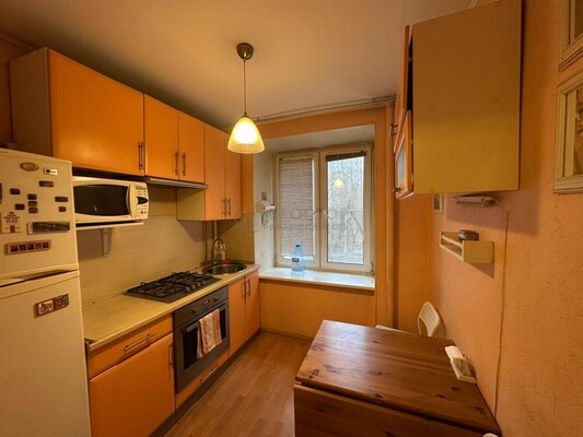 Продам двухкомнатную (2-комн.) квартиру, 6-я Кожуховская ул, 23, Москва г