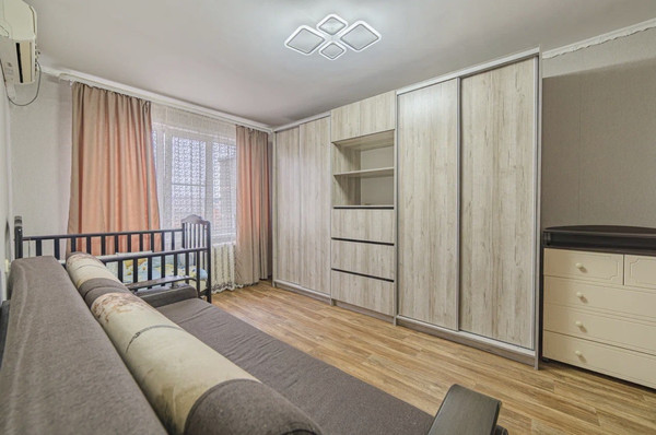 Продам двухкомнатную (2-комн.) квартиру, Ухтомского ул, 5, Пенза г