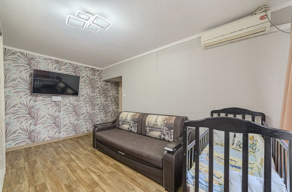 Продам двухкомнатную (2-комн.) квартиру, Ухтомского ул, 5, Пенза г