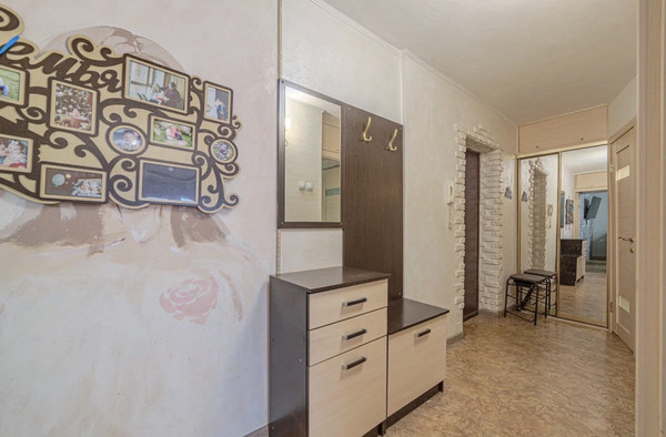 Продам двухкомнатную (2-комн.) квартиру, Ухтомского ул, 5, Пенза г