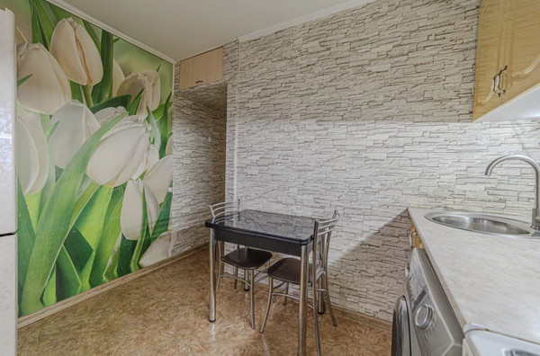 Продам двухкомнатную (2-комн.) квартиру, Ухтомского ул, 5, Пенза г