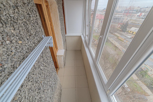 Продам двухкомнатную (2-комн.) квартиру, Ухтомского ул, 5, Пенза г