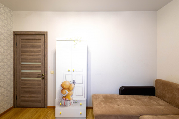 Продам двухкомнатную (2-комн.) квартиру, Югорская ул, 14к4, Ханты-Мансийск г