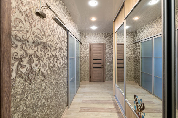 Продам двухкомнатную (2-комн.) квартиру, Югорская ул, 14к4, Ханты-Мансийск г