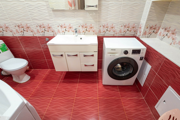 Продам двухкомнатную (2-комн.) квартиру, Югорская ул, 14к4, Ханты-Мансийск г