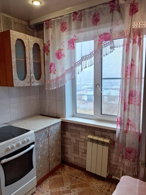 Продам двухкомнатную (2-комн.) квартиру, Забойщика ул, 38, Черемхово г