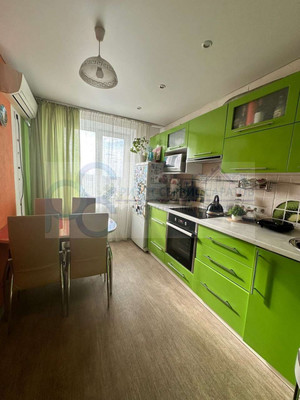 Продам двухкомнатную (2-комн.) квартиру, Артиллерийская ул, 12, Саратов г