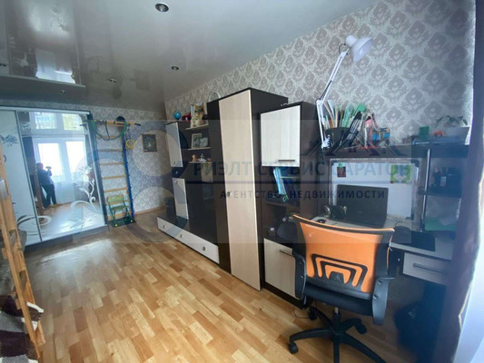 Продам двухкомнатную (2-комн.) квартиру, Артиллерийская ул, 12, Саратов г