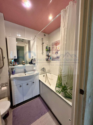 Продам двухкомнатную (2-комн.) квартиру, Артиллерийская ул, 12, Саратов г