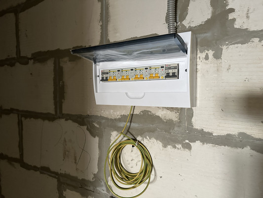 Продам однокомнатную (1-комн.) квартиру, Пятиречье ул, 3, Целеево д