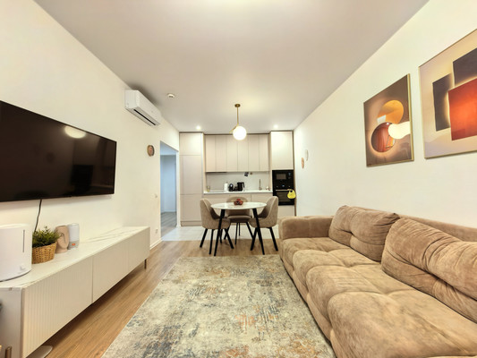 Продам трехкомнатную (3-комн.) квартиру, Усадебный Парк ул, 1, Филимонковское п