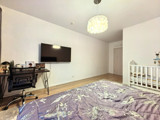 Продам трехкомнатную (3-комн.) квартиру, Усадебный Парк ул, 1, Филимонковское п