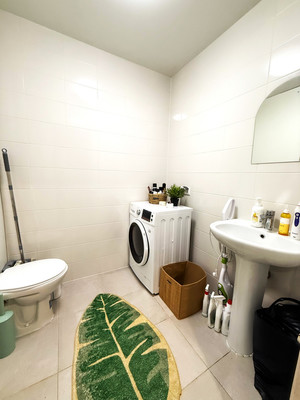 Продам трехкомнатную (3-комн.) квартиру, Усадебный Парк ул, 1, Филимонковское п