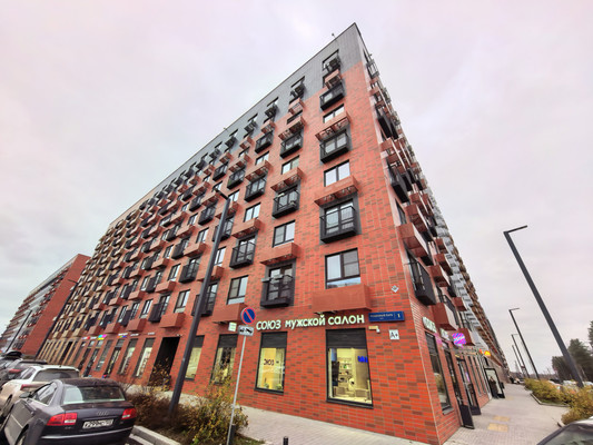 Продам трехкомнатную (3-комн.) квартиру, Усадебный Парк ул, 1, Филимонковское п