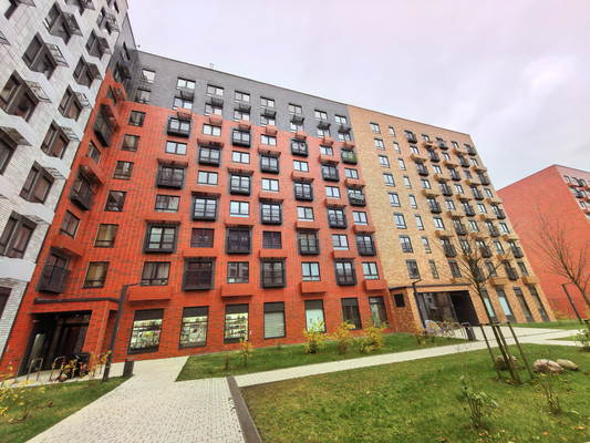 Продам трехкомнатную (3-комн.) квартиру, Усадебный Парк ул, 1, Филимонковское п