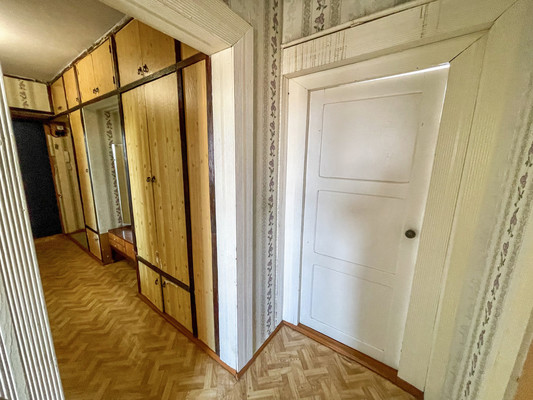 Продам двухкомнатную (2-комн.) квартиру, 1-й Микрорайон ул, 51, Эльбан рп