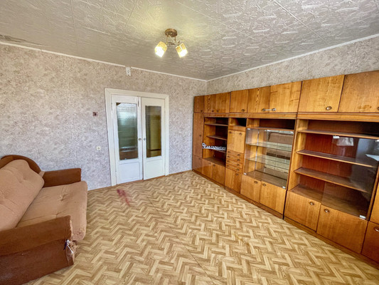 Продам двухкомнатную (2-комн.) квартиру, 1-й Микрорайон ул, 51, Эльбан рп