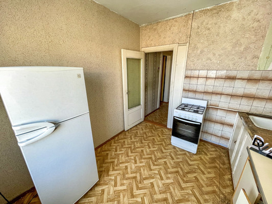 Продам двухкомнатную (2-комн.) квартиру, 1-й Микрорайон ул, 51, Эльбан рп