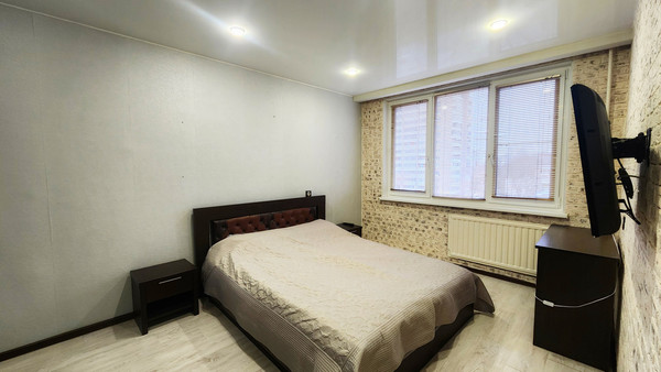 Продам двухкомнатную (2-комн.) квартиру, Софийская ул, 32к1, Санкт-Петербург г