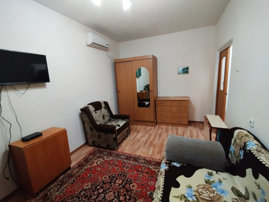 Продам однокомнатную (1-комн.) квартиру, Комсомольская ул, 133, Апшеронск г