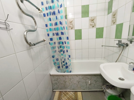 Продам однокомнатную (1-комн.) квартиру, Комсомольская ул, 133, Апшеронск г