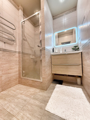 Продам двухкомнатную (2-комн.) квартиру, Домбайская ул, 57, Краснодар г