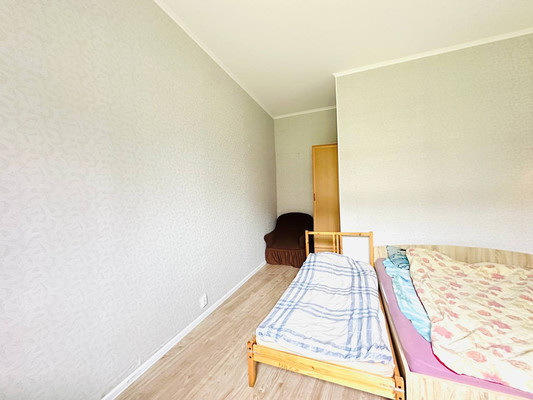 Продам однокомнатную (1-комн.) квартиру, Радужная ул, 2, Былово с