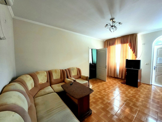 Продам коммерческое помещение 560 м2, Самбурова ул, 113, Анапа г