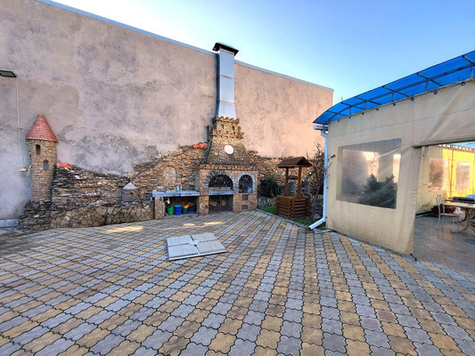 Продам коммерческое помещение 560 м2, Самбурова ул, 113, Анапа г