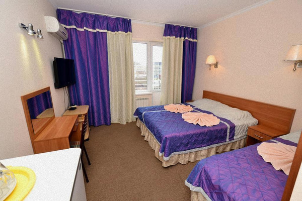 Продам гостиницу 2 022 м2, Южный пр-кт, 17, Витязево с