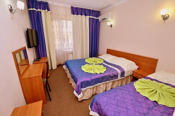 Продам гостиницу 2 022 м2, Южный пр-кт, 17, Витязево с