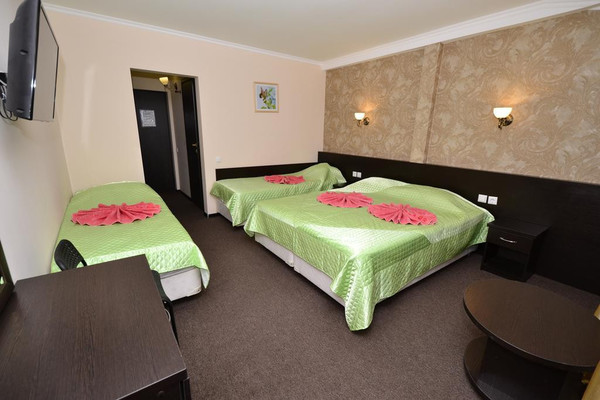 Продам гостиницу 2 022 м2, Южный пр-кт, 17, Витязево с