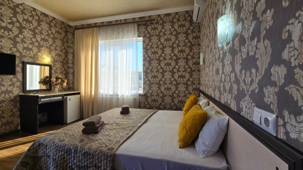 Продам гостиницу 23,4 м2, Лазурная ул, 10, Витязево с