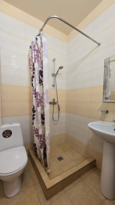 Продам гостиницу 23,4 м2, Лазурная ул, 10, Витязево с