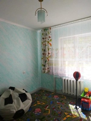 Продам двухкомнатную (2-комн.) квартиру, Лермонтова ул, 18, Симферополь г