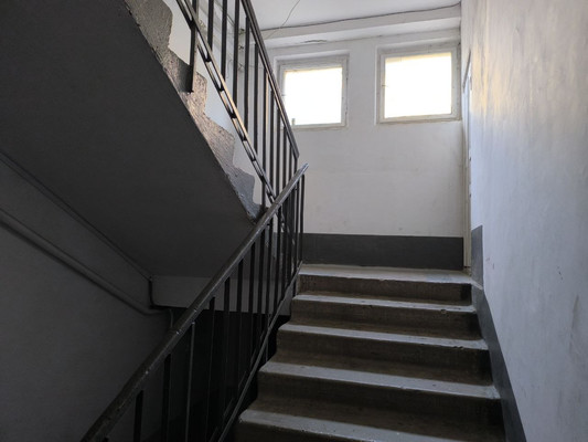 Продам двухкомнатную (2-комн.) квартиру, Лермонтова ул, 18, Симферополь г