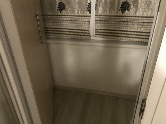 Продам однокомнатную (1-комн.) квартиру, Ковыльная ул, 64, Симферополь г