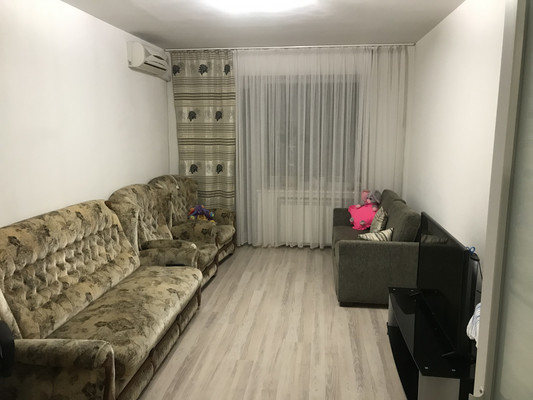 Продам однокомнатную (1-комн.) квартиру, Ковыльная ул, 64, Симферополь г